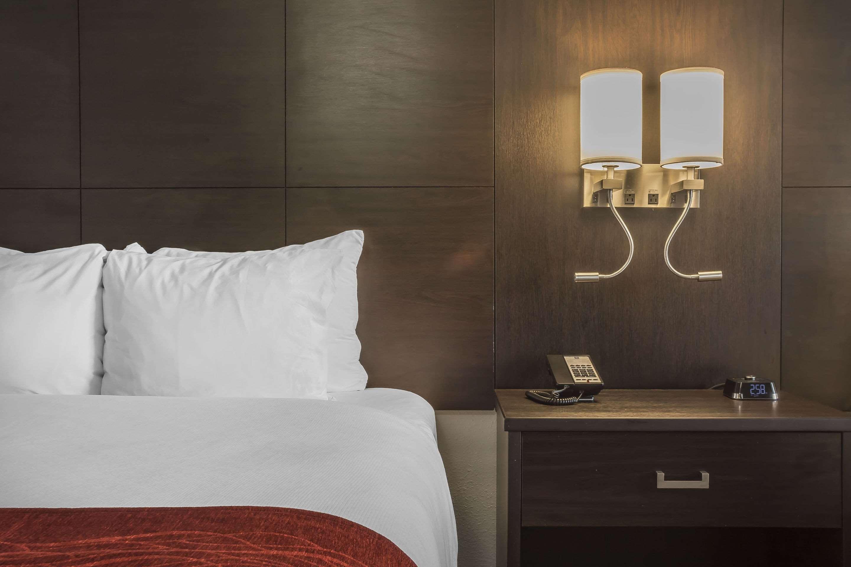 Quality Inn Лимингтон Экстерьер фото