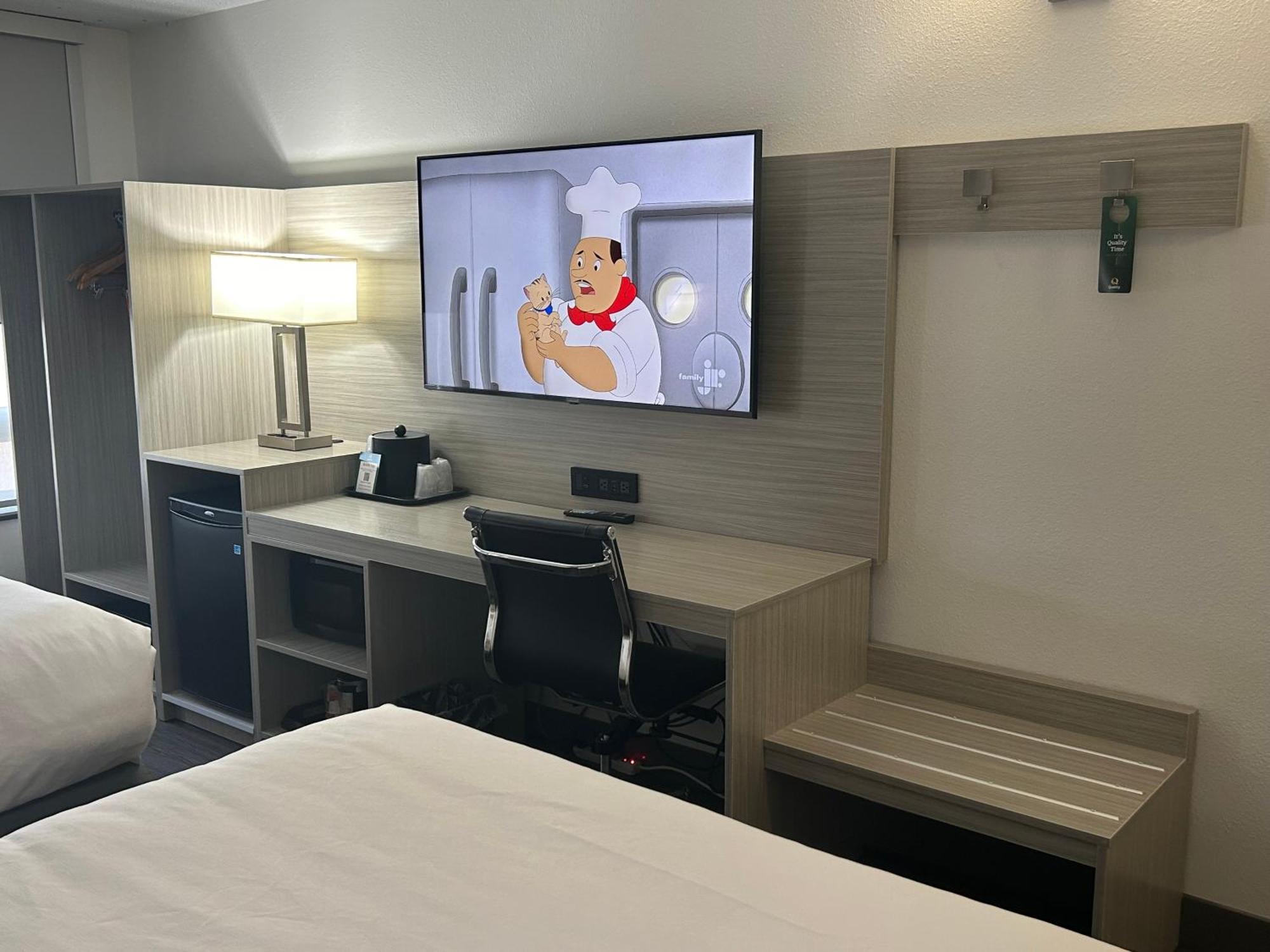Quality Inn Лимингтон Экстерьер фото
