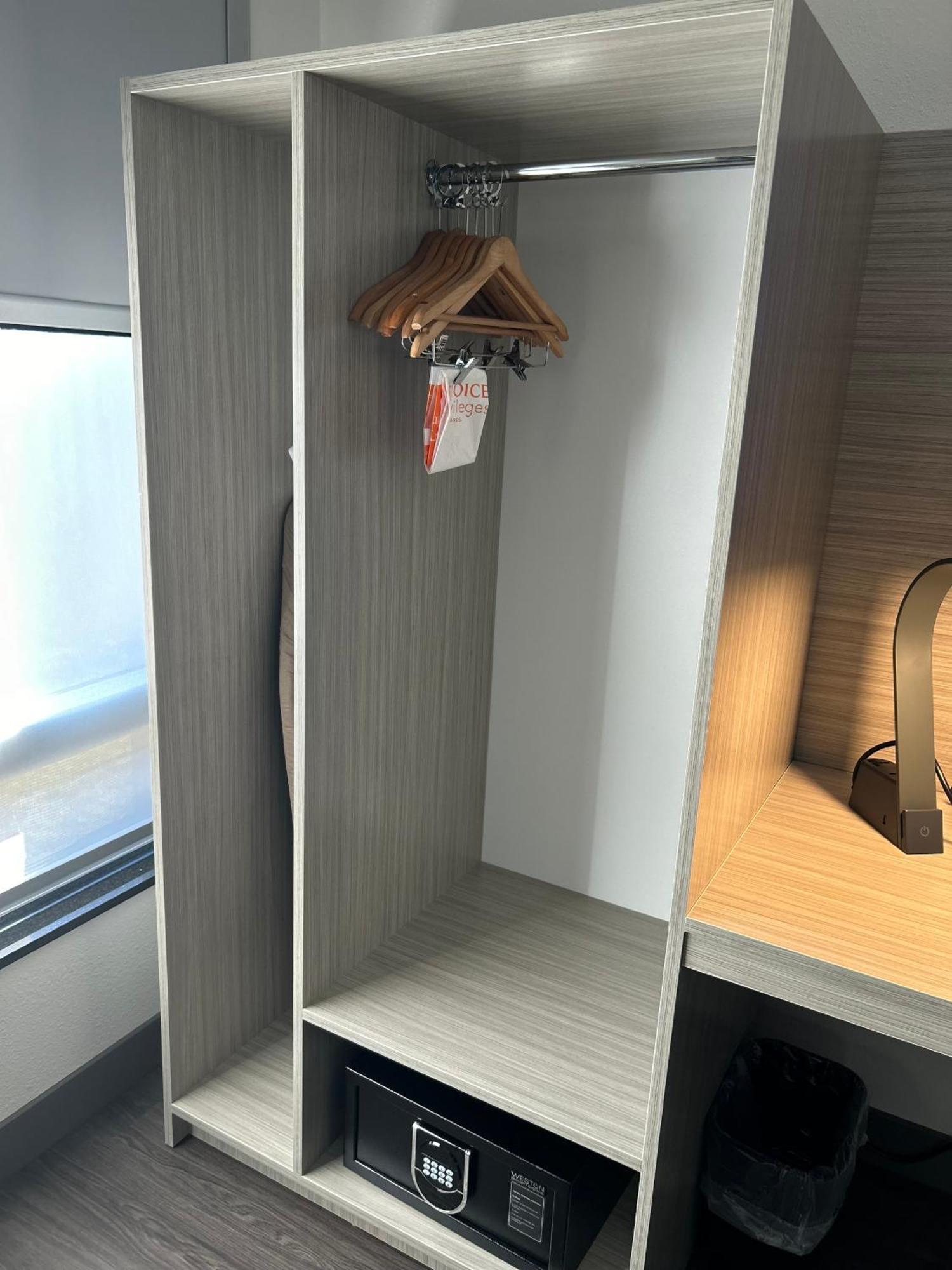 Quality Inn Лимингтон Экстерьер фото