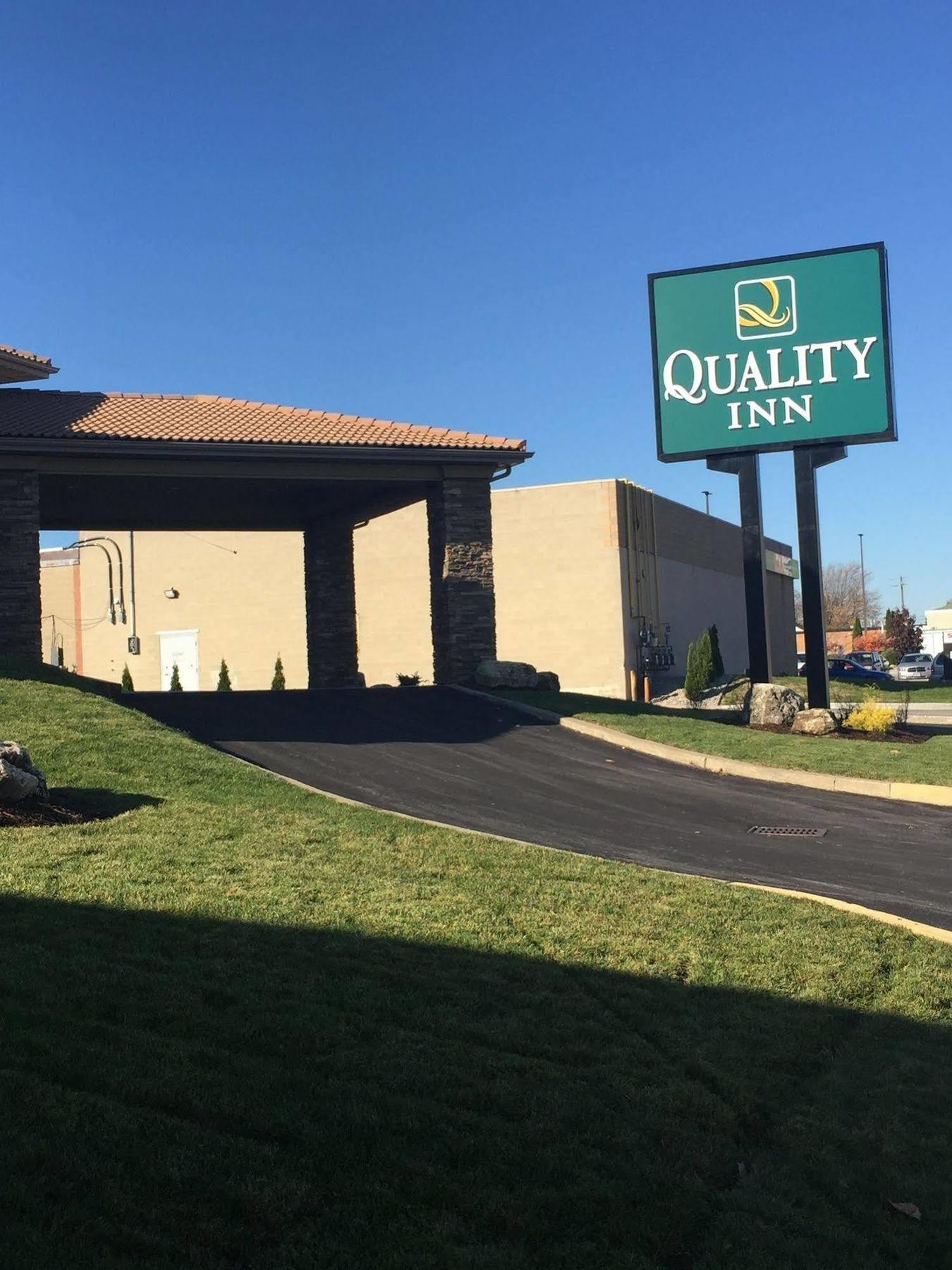 Quality Inn Лимингтон Экстерьер фото